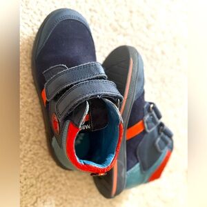 Leather boots, US 12.5-13 (EU30)